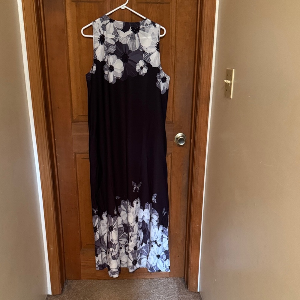 Floral Black and White Maxi Dress